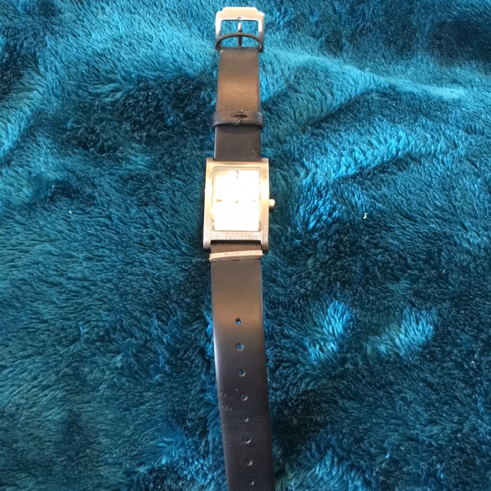 Kenneth Cole anniversary watch